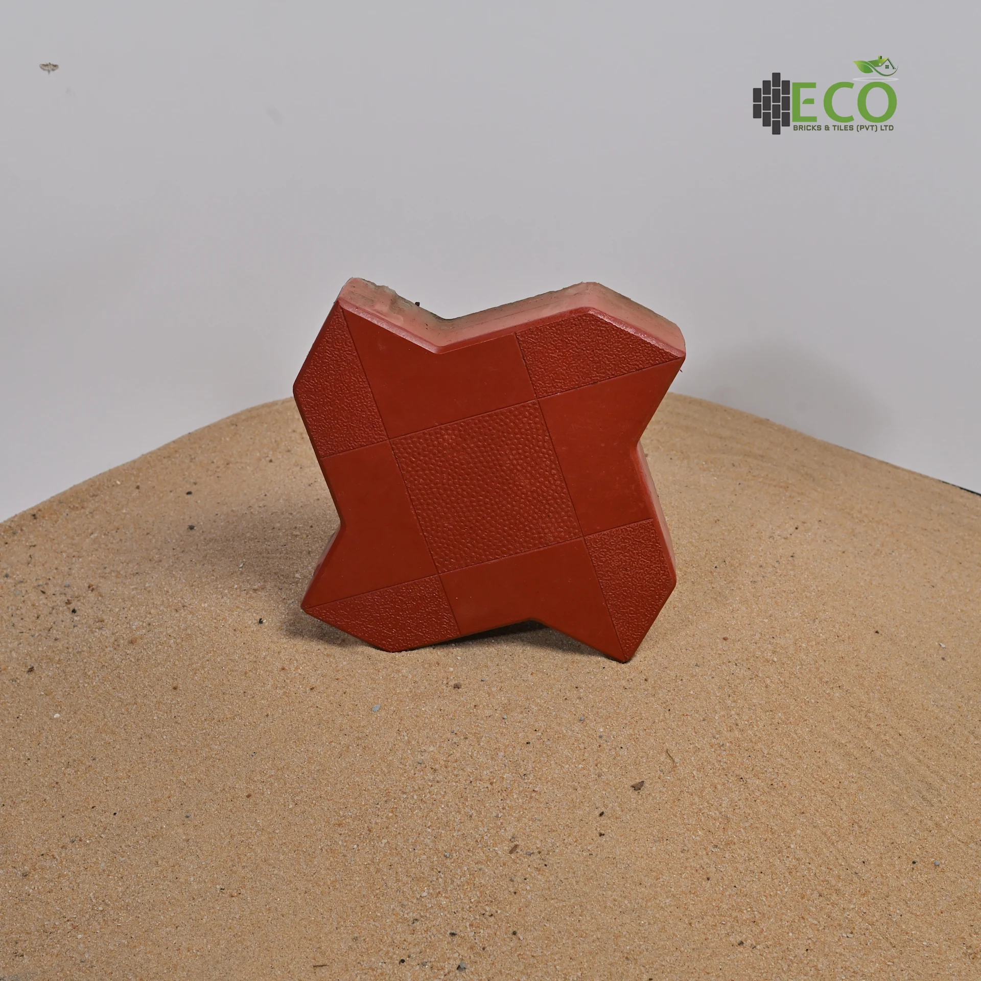 STAR TRACK IN RED