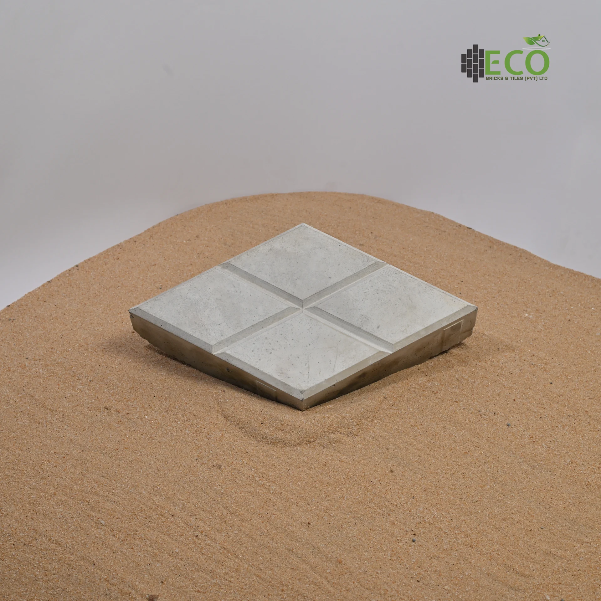 RHOMBUS WHITE