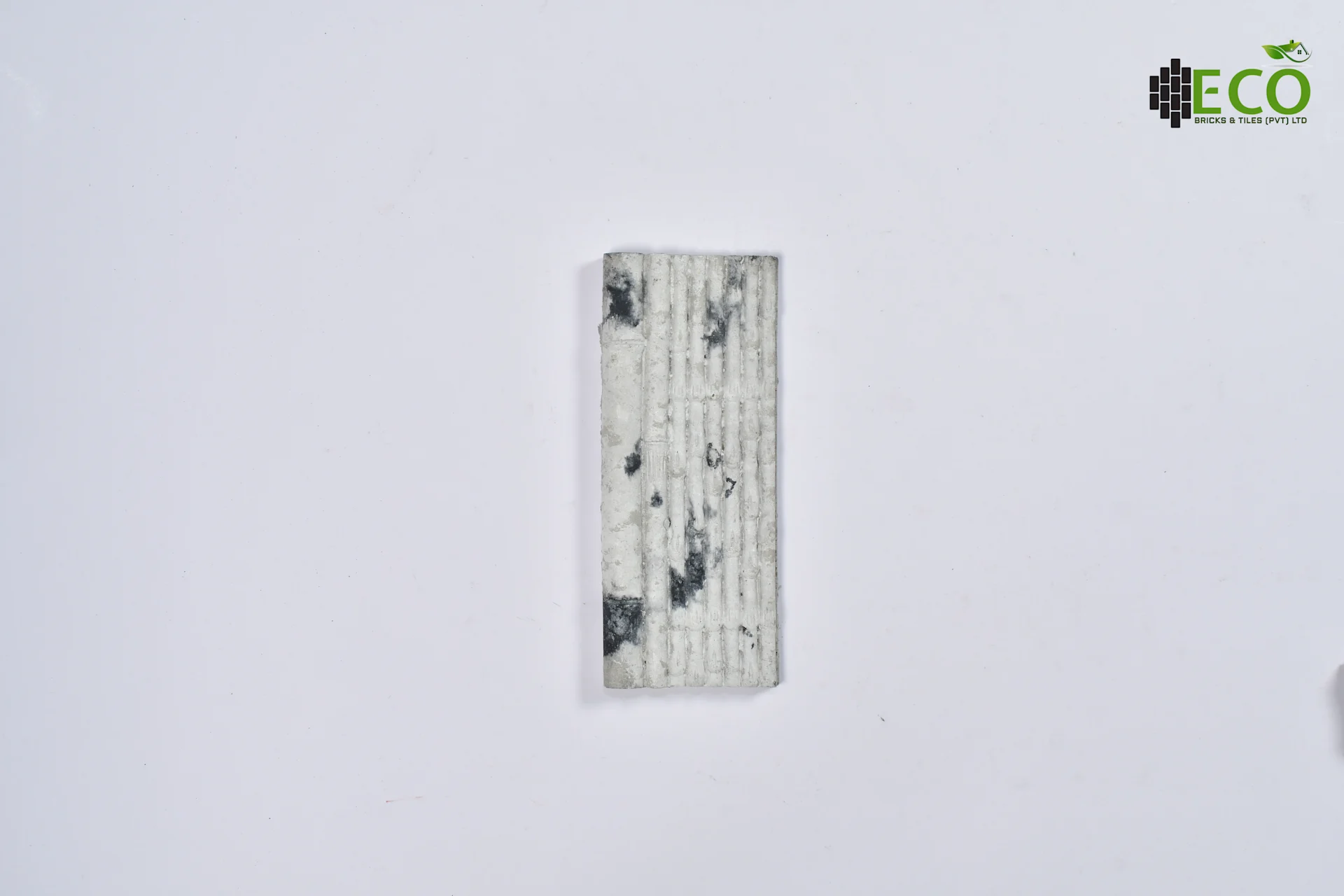 BAMBOO WHITE FLASH BLACK