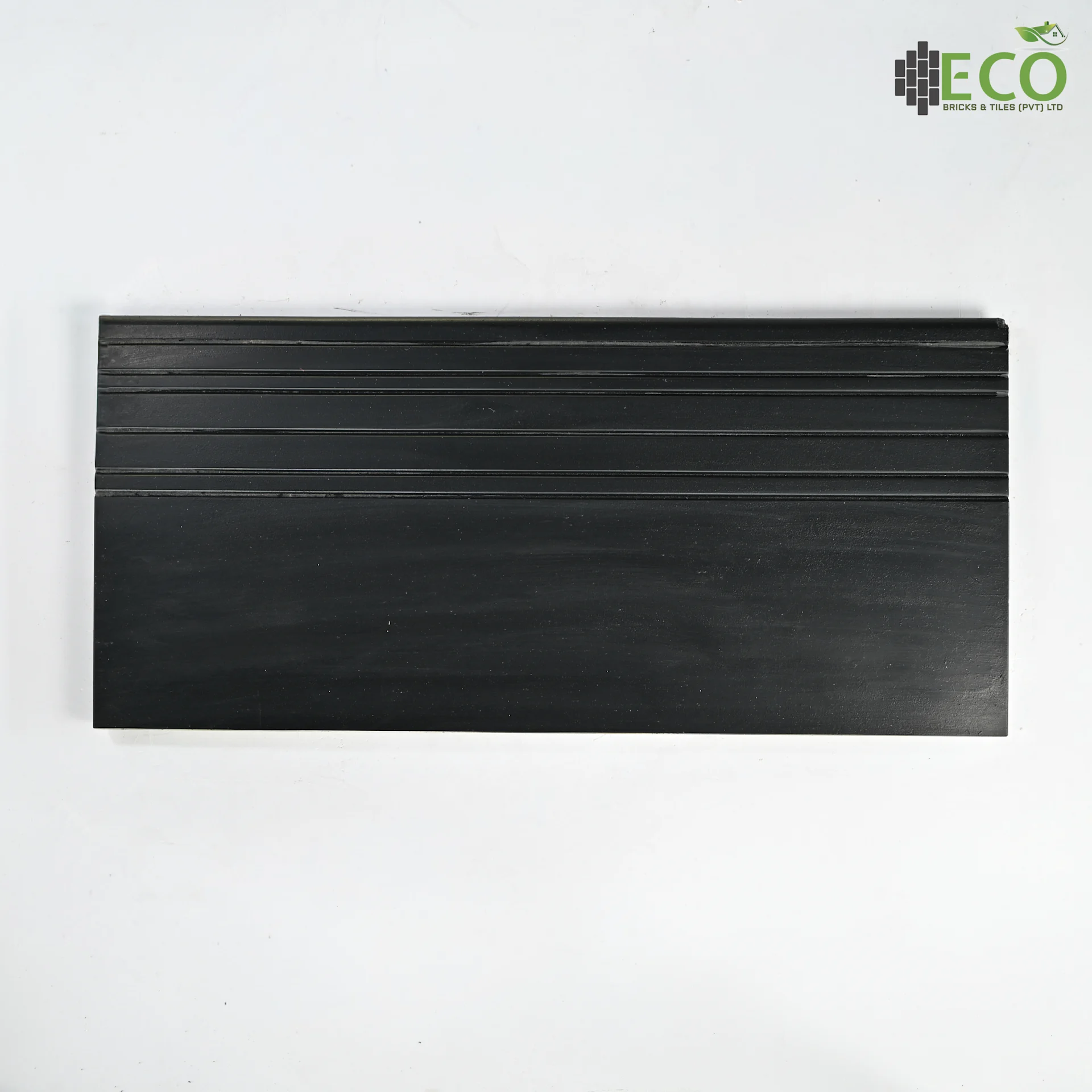 LINE STEP 2FT BLACK