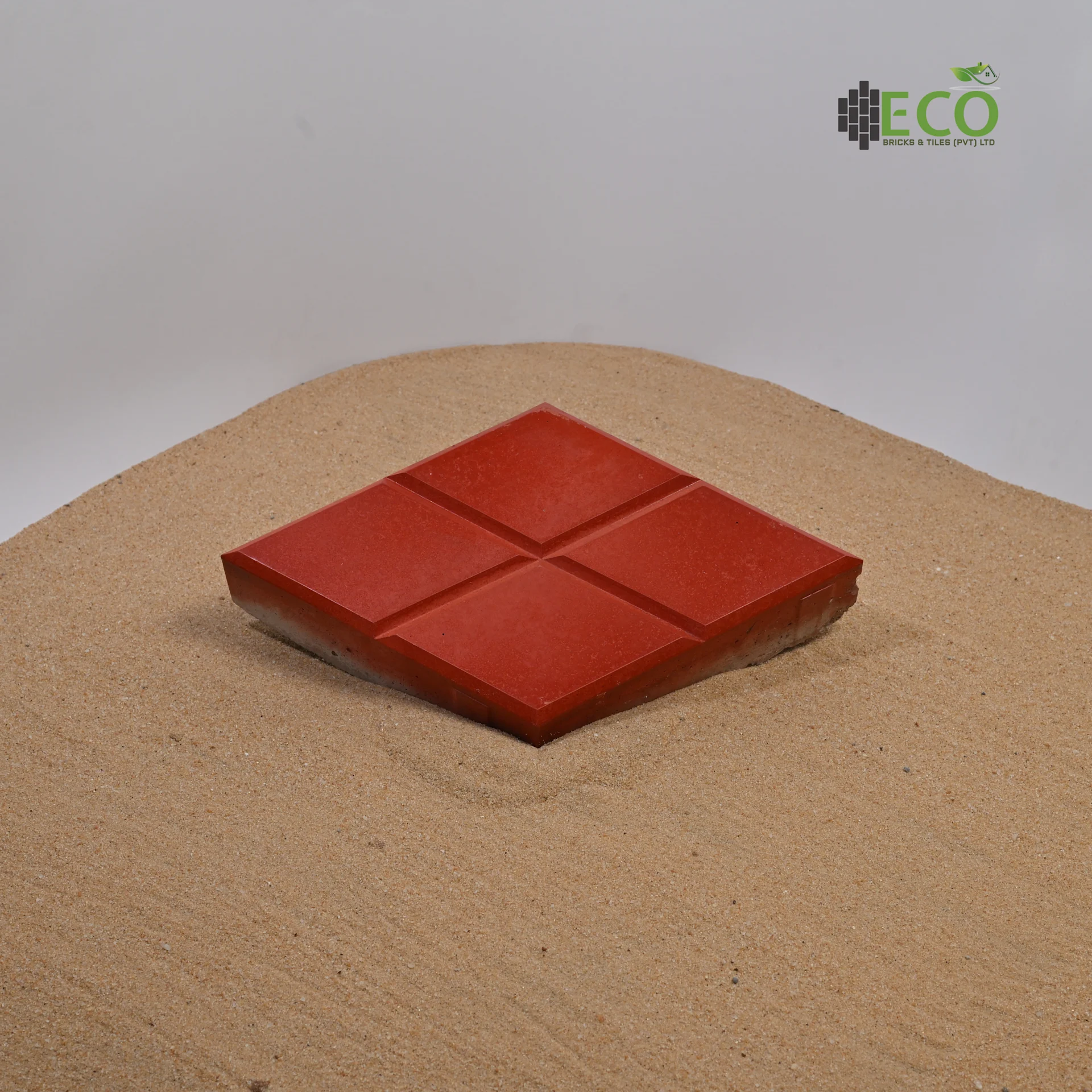 RHOMBUS RED