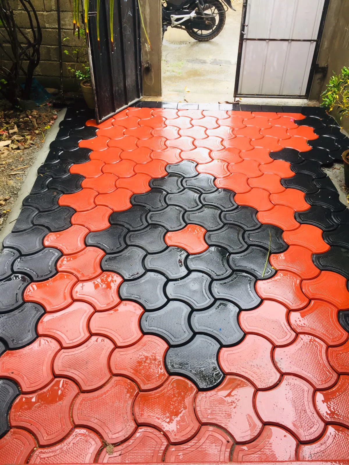 tri arc paved