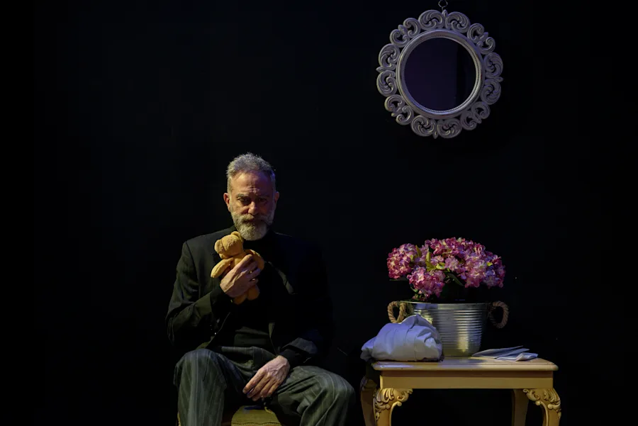 calvero-red-jasper-theatre