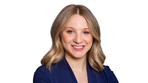 Laura Katz bio head shot image