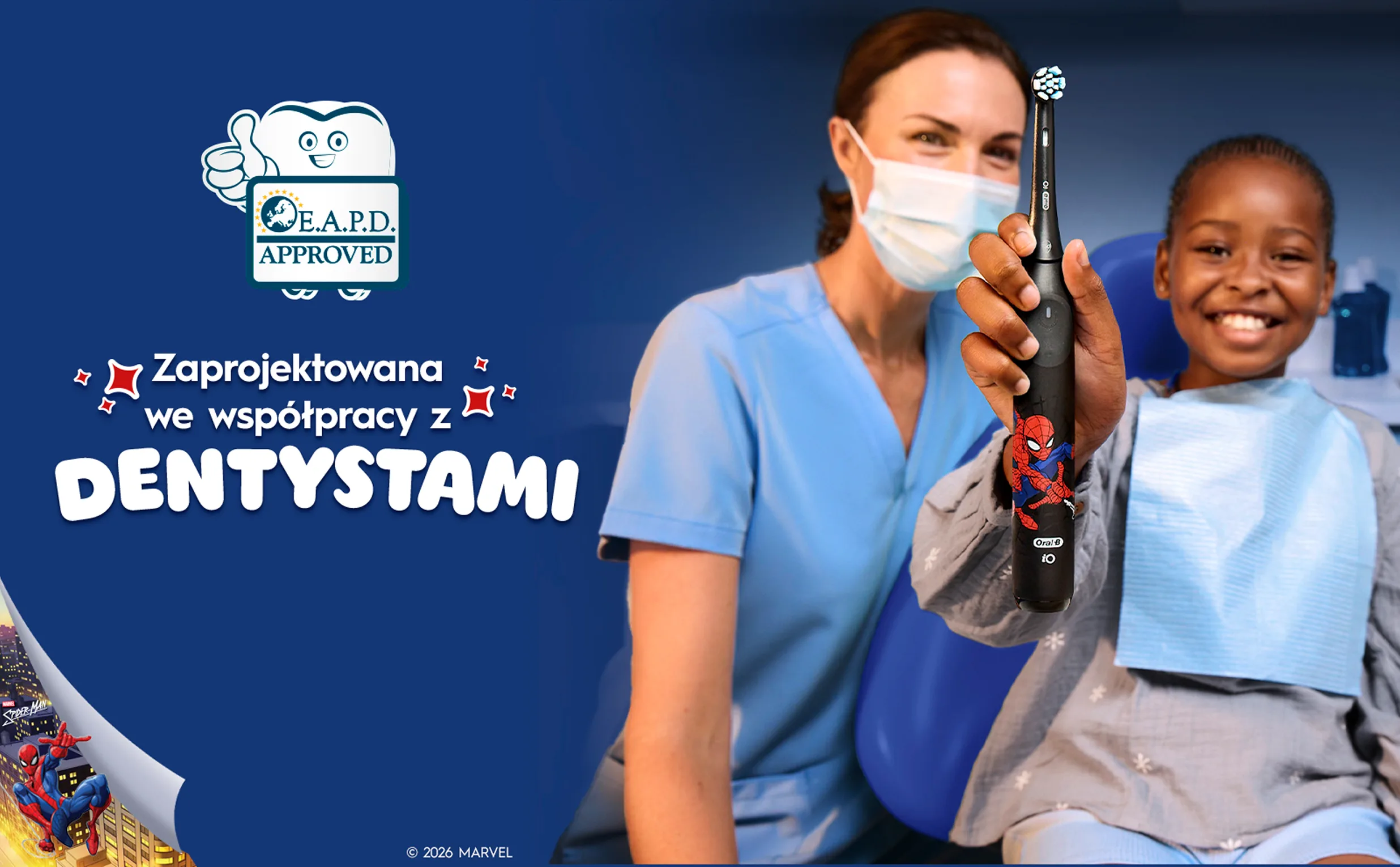 Logo EAPD. Obrazek Spidermana i uśmiechniętego dziecka na fotelu dentystycznym, które używa szczoteczki iO Kids 6+ obok dentysty. 