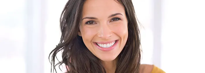 Whitening Toothpaste to brighten your smile article banner