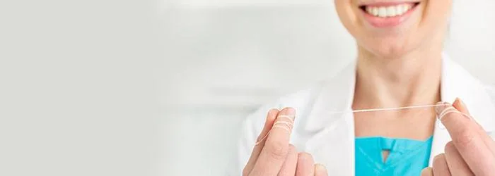 Jak używać nici dentystycznej