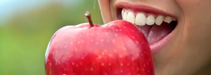 Jak zapobiec wypadaniu zębów?