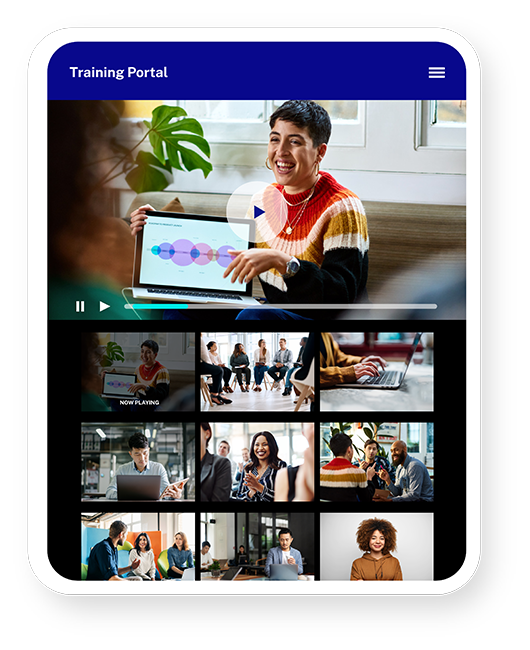 Información y contenido del panel del portal de formación en vídeo en una tablet