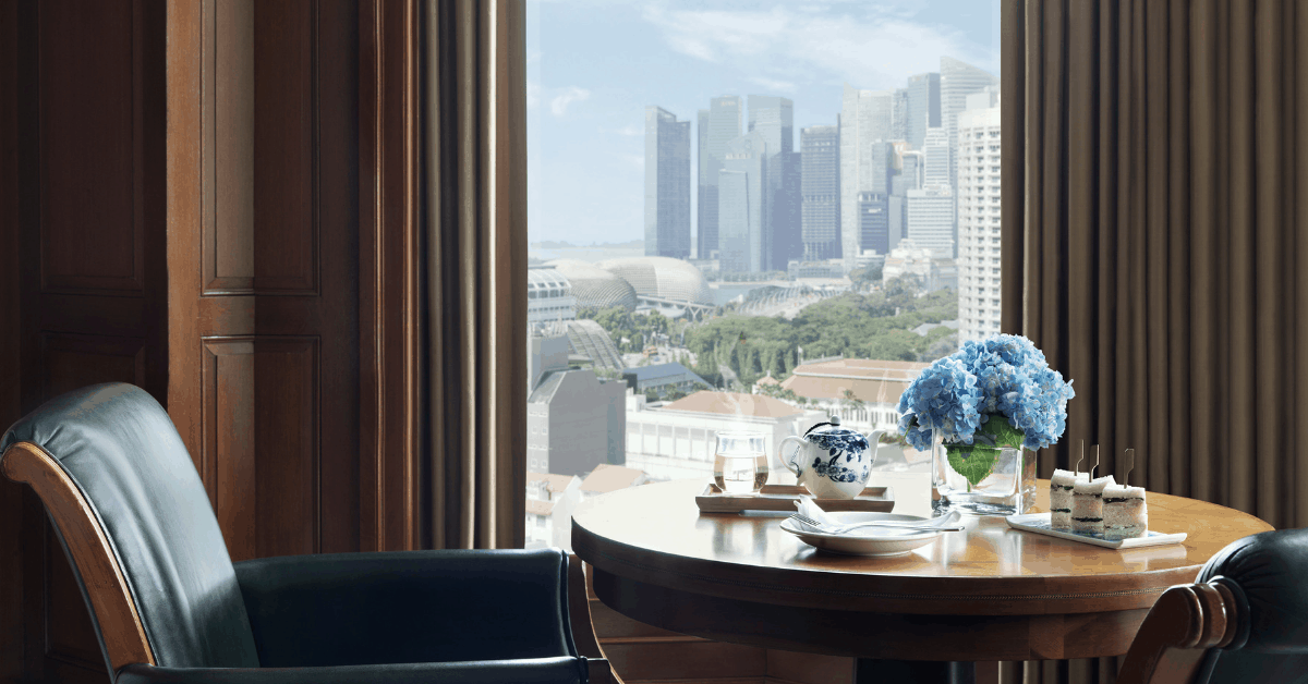 <figcaption>A meeting room with a view. <em>Image credit: InterContinental Singapore</em></figcaption>