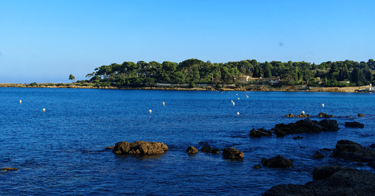 <figcaption class="wp-element-caption">Cap d'Antibes, France. <em>Image credit: Wikimedia</em></figcaption>