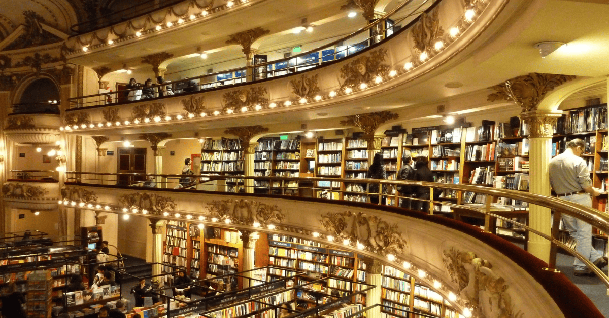 <figcaption class="wp-element-caption">El Ateneo Grand Splendid, Buenos Aires. <em>Image credit: Wikimedia</em></figcaption>