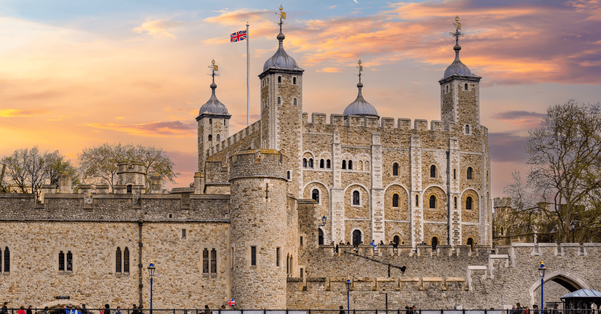 <figcaption class="wp-element-caption">The Tower of London reveals centuries of British history, housing crown jewels and tales of royal intrigue. <em>Image credit: Vladislav Zolotov/Gettyimages</em></figcaption>