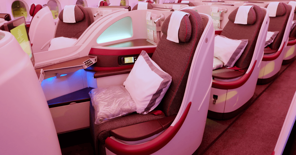 <figcaption class="wp-element-caption">Whether you want to catch up on sleep or simply relax and unwind, the spaciousness of the business class cabin allows you to do so in complete comfort. <em>Image credit: Matt@CKG/ Flickr</em></figcaption>