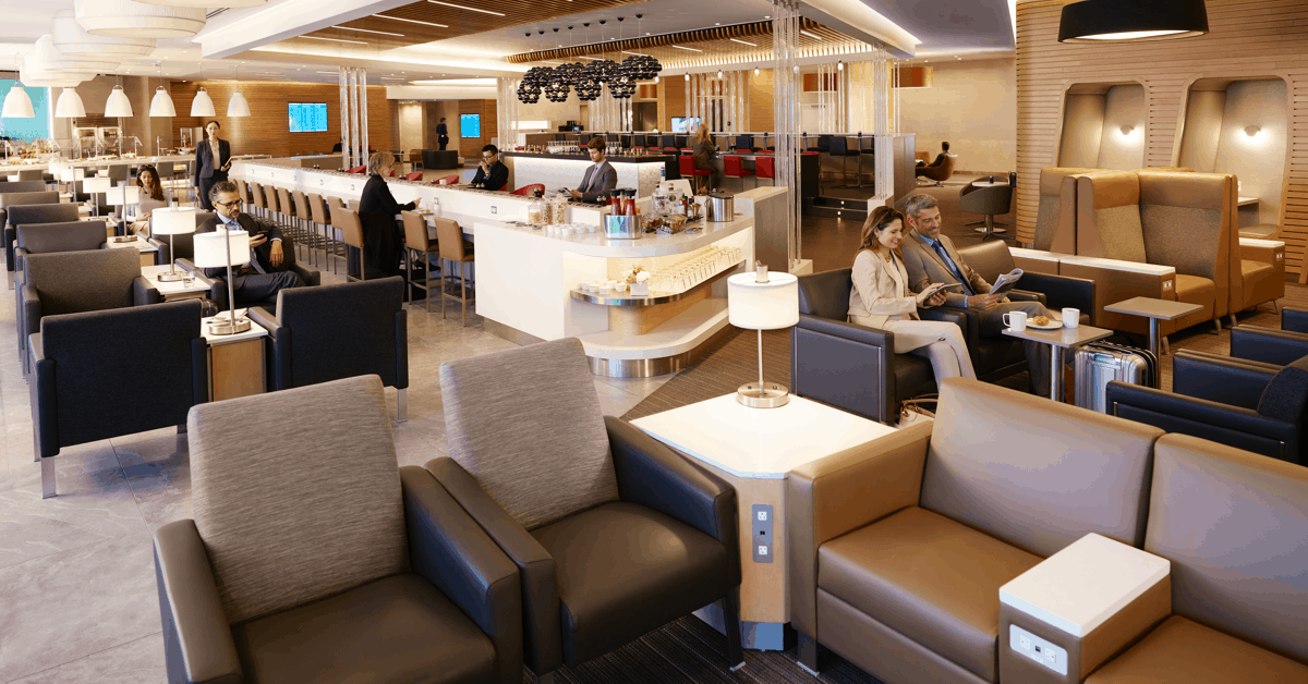 <figcaption>Admirals Club lounges offer a homely feel.<em> Image credit: American&nbsp;Airlines</em></figcaption>