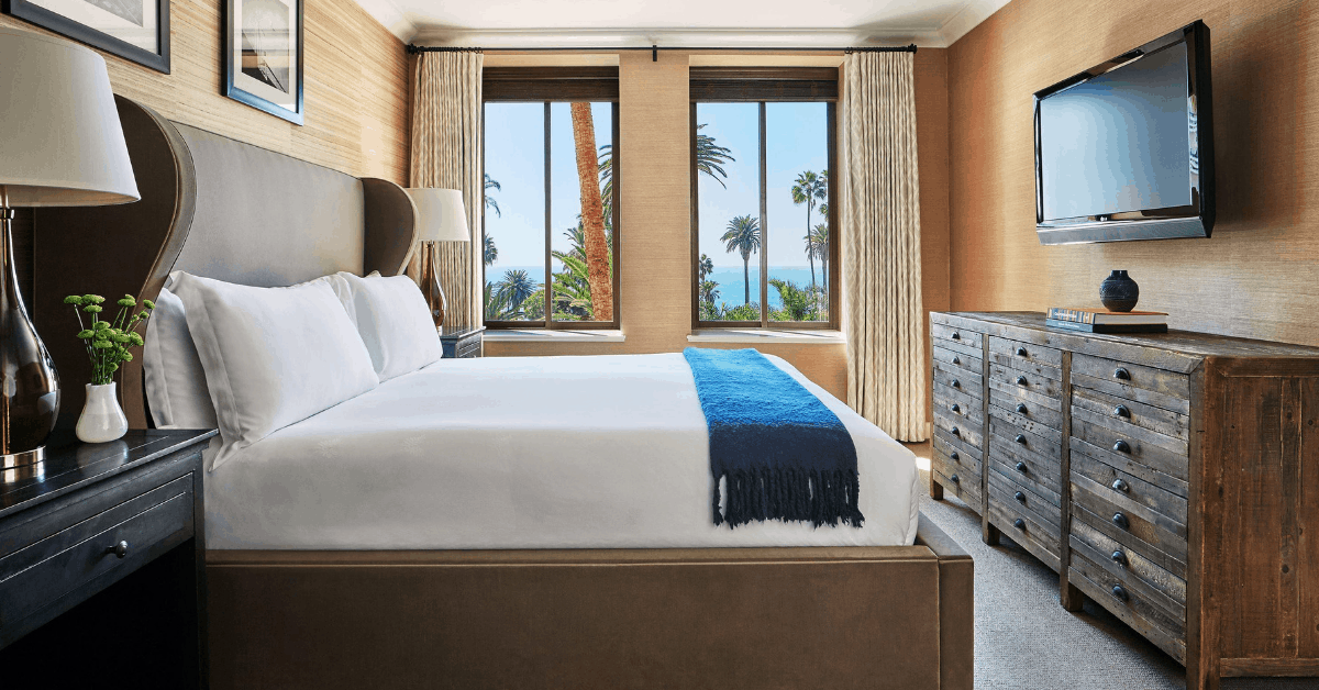 <figcaption>The Ocean View Suite at Fairmont Miramar. Image credit Fairmont Hotels &amp; Resorts</figcaption>