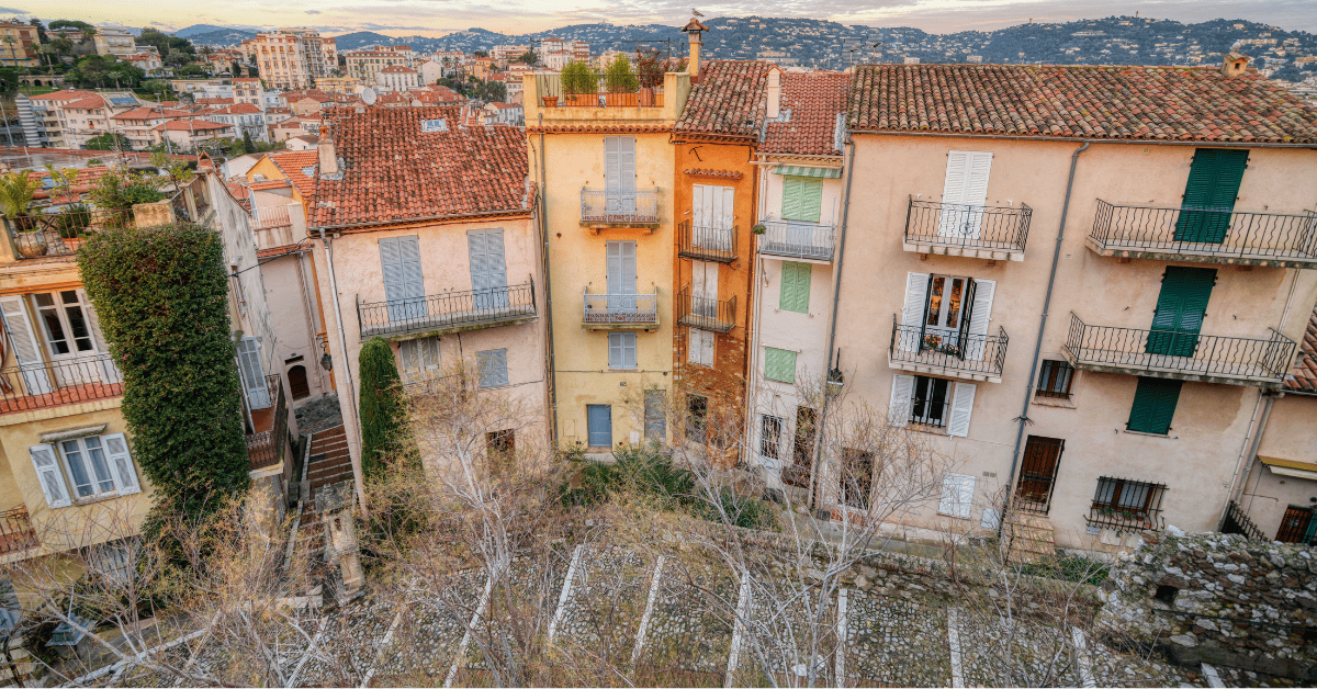 <figcaption class="wp-element-caption">Le Suquet is Cannes' Old Town. <em>Image credit: Jorge Láscar/Flickr</em></figcaption>