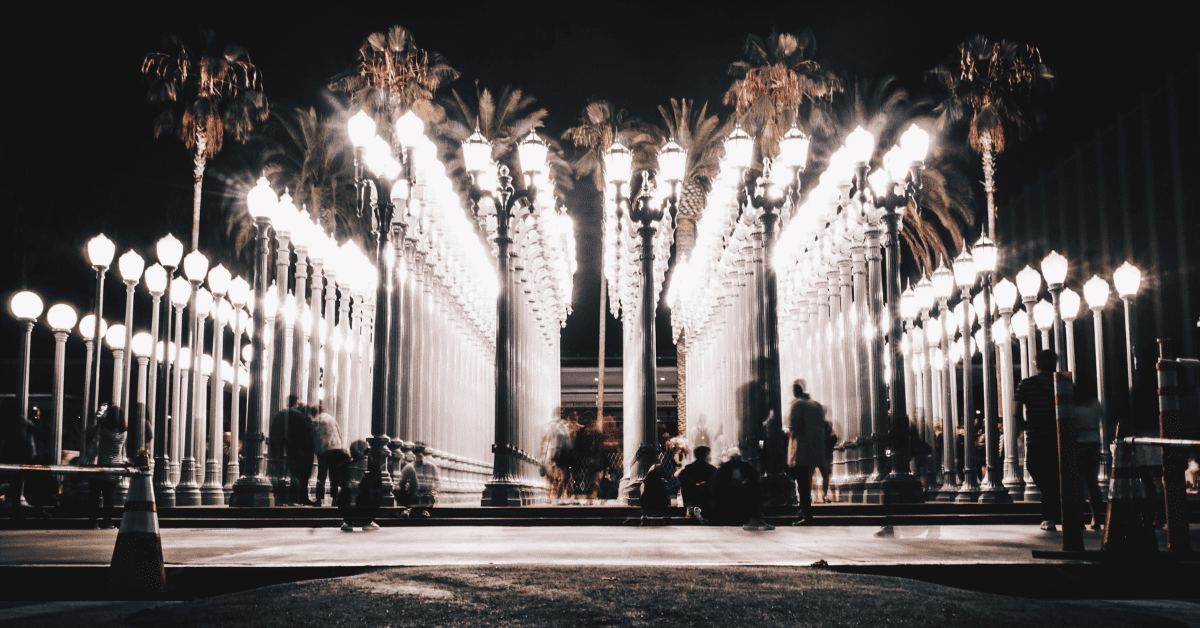 <figcaption>Los Angeles County Museum of Art showcases Chris Burden's "Urban Light" sculpture. <em>Image credit: Ruben Gutierrez/Unsplash</em></figcaption>