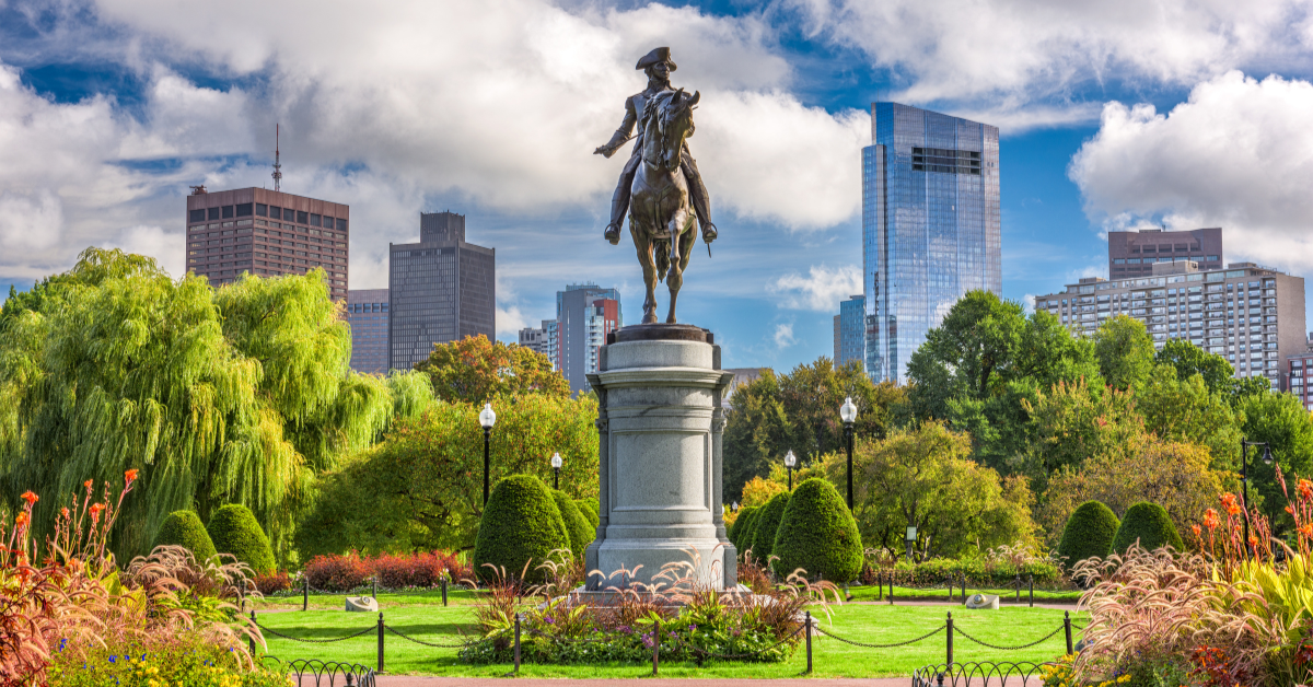 <figcaption class="wp-element-caption">Boston, renowned for its historic Freedom Trail, prestigious universities, and vibrant waterfront, offers a unique blend of past and present. <em>Image credit: Sean Pavone/Gettyimages</em></figcaption>