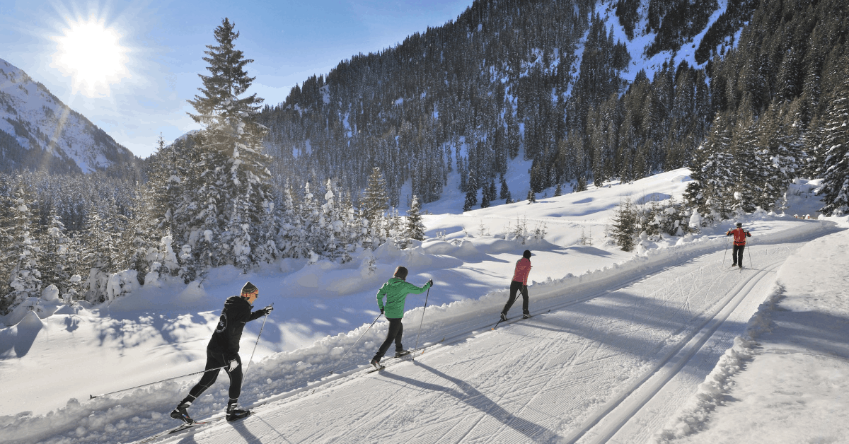 <figcaption class="wp-element-caption">Enjoy crystal clear days among the mountain tops. Image credit: TVB St. Anton am Arlberg / Josef Mallaun</figcaption>