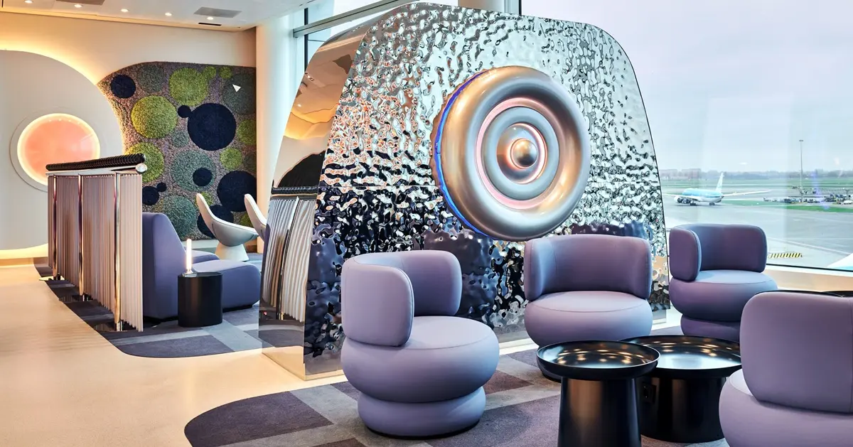 Arresting decor in the seating area of the oneworld airport lounge at Amsterdam Schiphol airport.