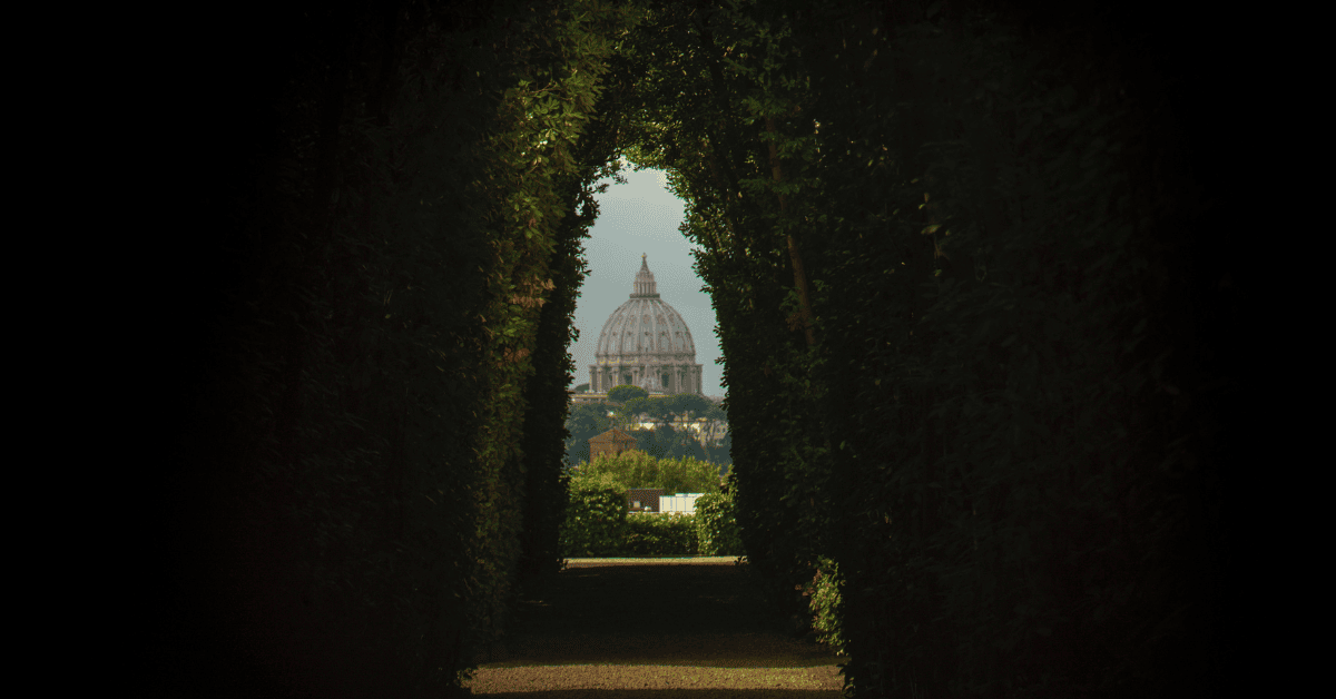 <figcaption class="wp-element-caption">Aventine Hill (Aventino in Italian), one of the seven hills of Rome, is a historic and picturesque area that offers a more tranquil and residential atmosphere compared to some of the busier parts of the city. <em>Image credit: Wikimedia</em></figcaption>