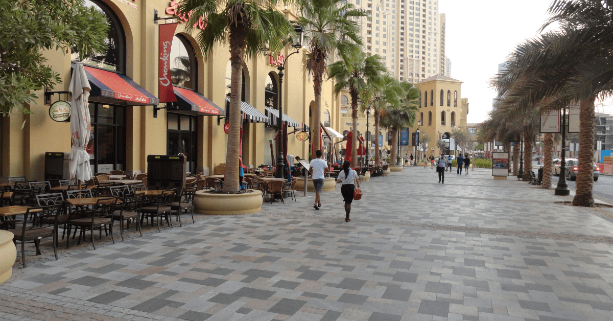 <figcaption class="wp-element-caption">The walk at JBR is a popular seaside promenade where you can shop, dine, and stroll. <em>Image credit: Fabio Achilli/ flickr </em></figcaption>