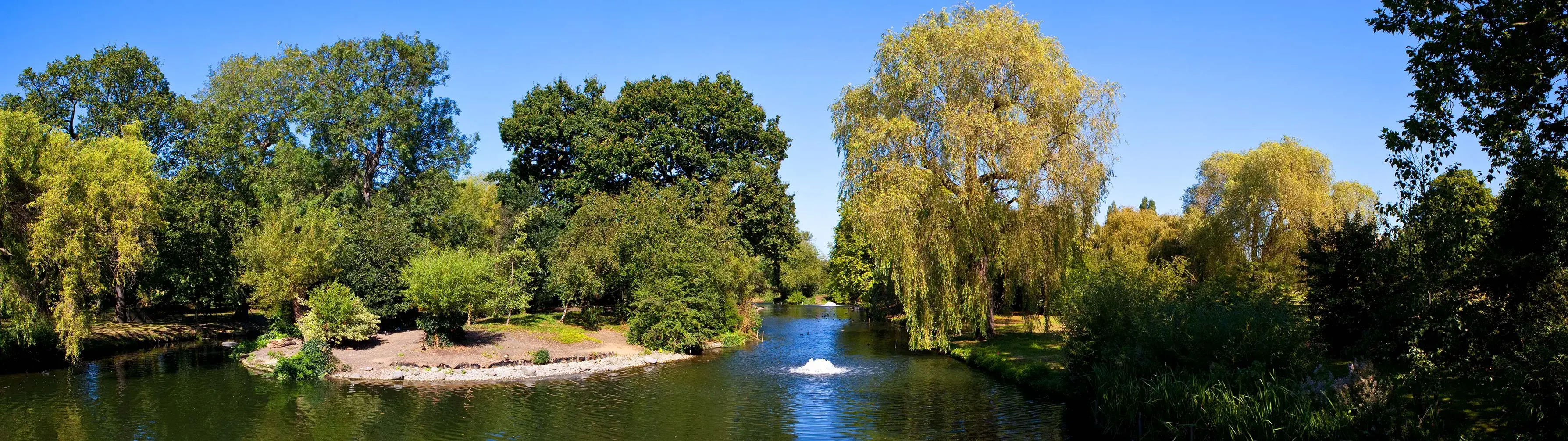 A lake and fountain in London's Regent's Park.