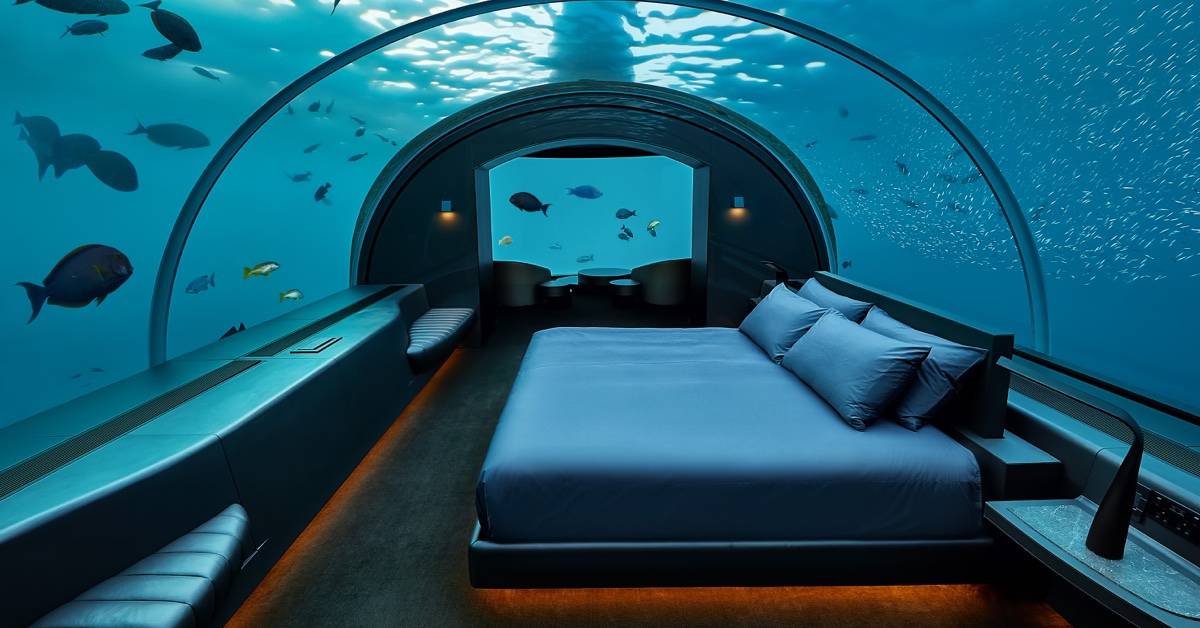<figcaption>THE MURAKA undersea bedroom. <em>Image credit: Justin Nicholas.</em></figcaption>