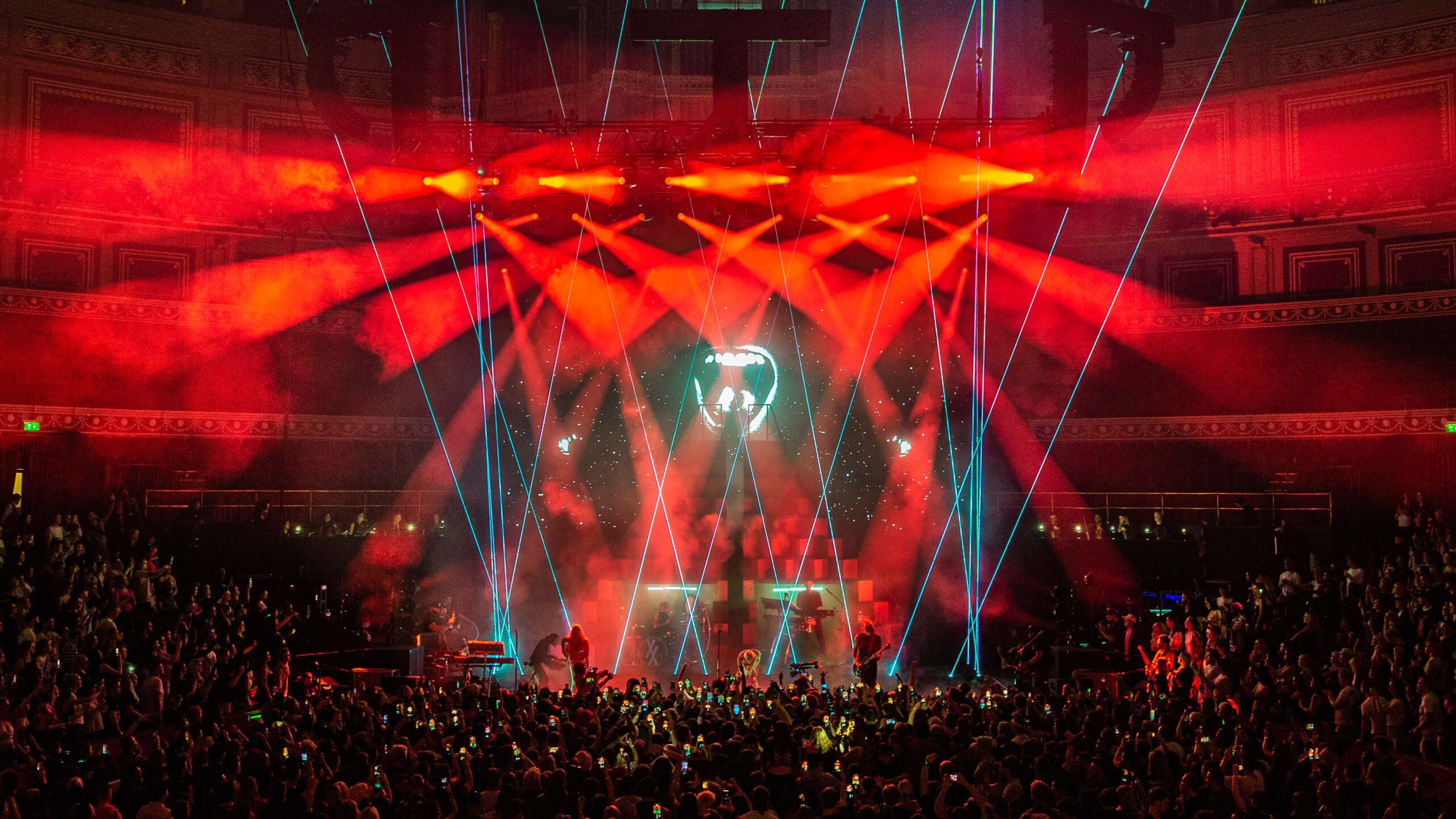 Notch | Machine Gun Kelly's European Tour 2023