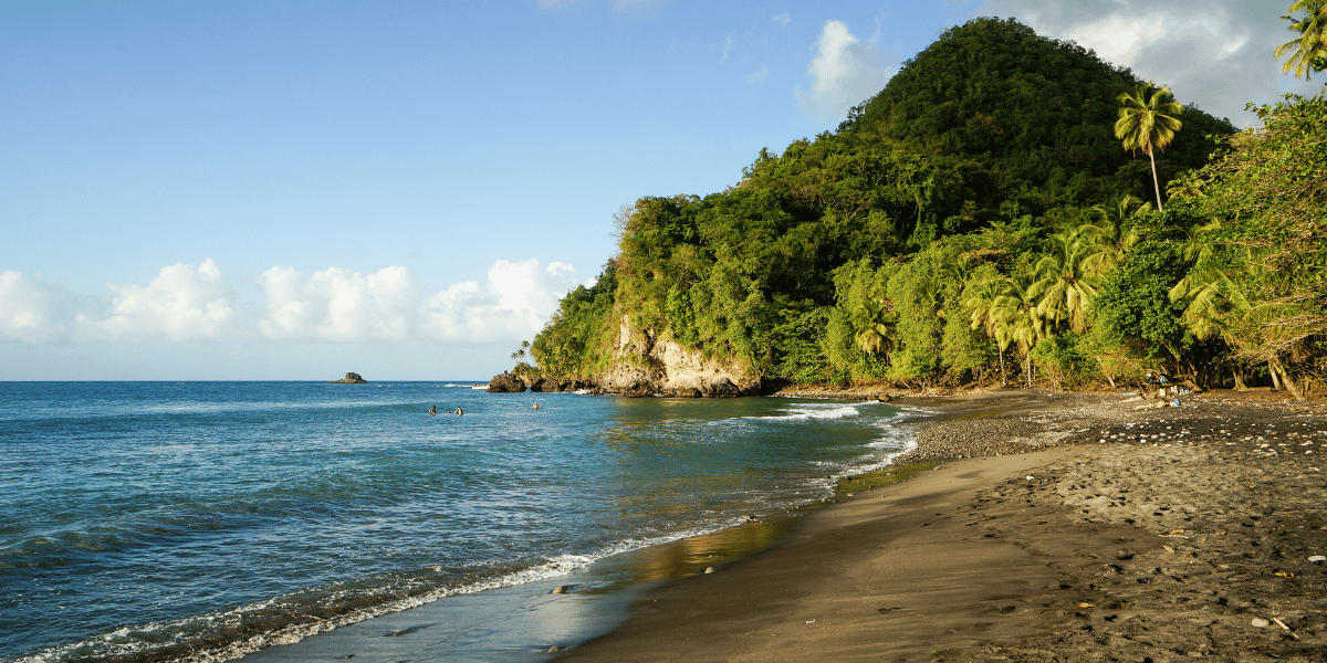 Plage de l’Anse Céron au Prêcheur en Martinique