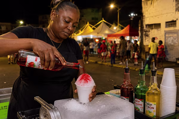 Préparation d'un sinobol en Martinique