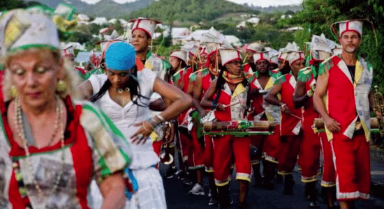 monday-fat-carnaval-martinique-mariage-burlesque