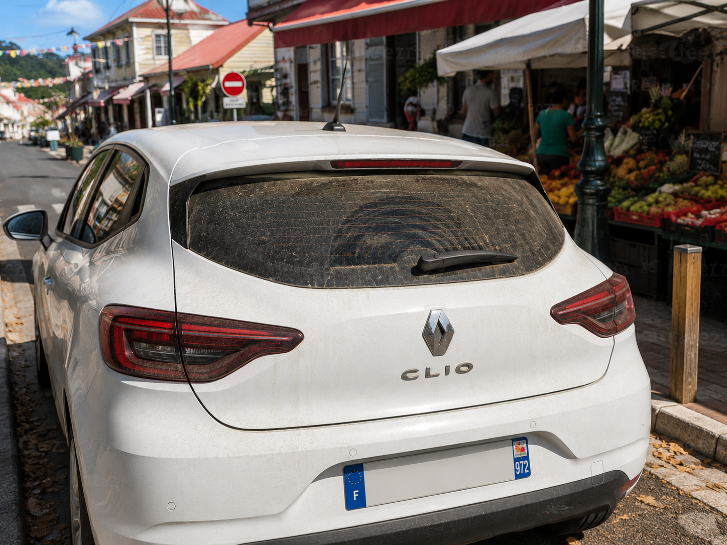 Mud and dirt on a vehicle in Martinique