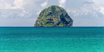 rocher du diamant martinique location de voiture