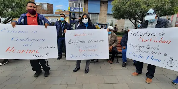 Pobladores de San Gabán protestan en contra del Gobierno Regional de Puno por proyectos paralizados