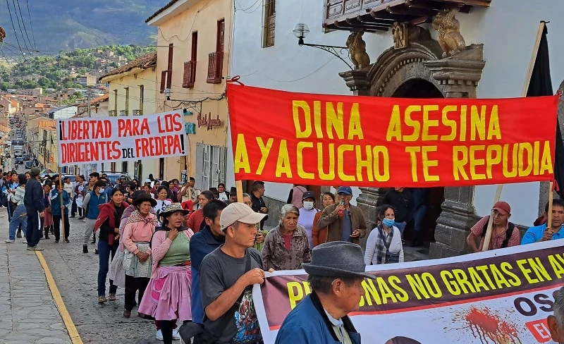 Es la política, estúpida