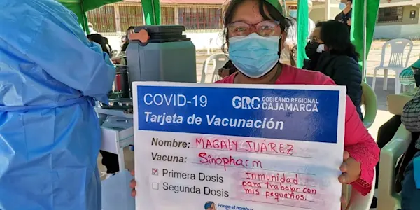 Se inició el proceso de vacunación a docentes de zonas rurales en las 13 provincias de Cajamarca
