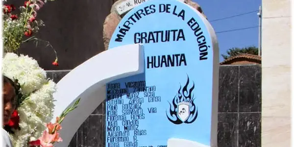 Autoridades y organizaciones de Ayacucho exigen a Milagros Leiva desagravio público por afirmar que “Flor de Retama” está relacionada a Sendero Luminoso