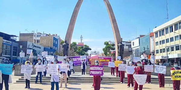 ¿Por qué protestan los internos de ciencias de la salud?