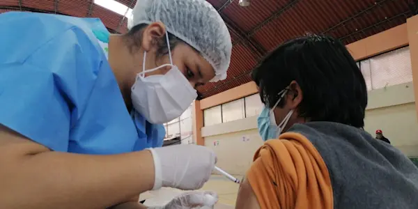 Cajamarca inicia la vacunación a mayores de 30 años