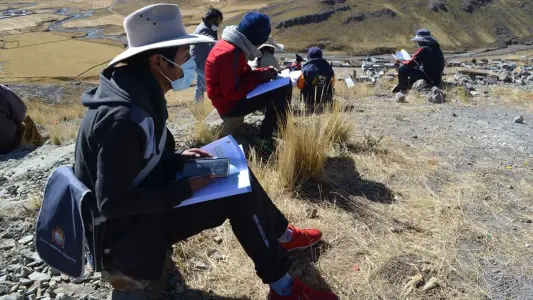 320 mil escolares retornarán a clases de forma virtual en Puno