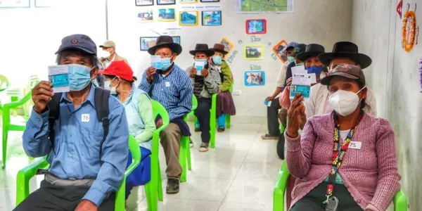 Avanza vacunación en provincias del Cusco para mayores de 50 años