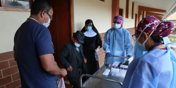 Confirman 22 casos de covid-19 en asilo de ancianos de Cajamarca