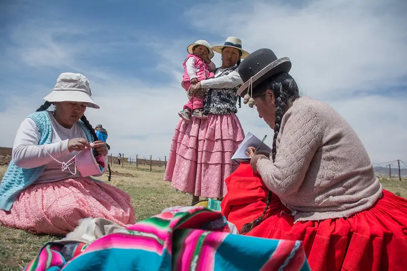 ¿Perú, botón de muestra? : De lo diferente y distinto a lo diverso y variado