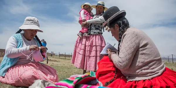 ¿Perú, botón de muestra? : De lo diferente y distinto a lo diverso y variado