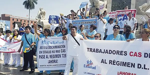 Ponte en el lugar de los 300 mil CAS