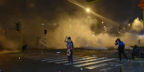 Exigen justicia para jóvenes asesinados durante protesta y salida a crisis política