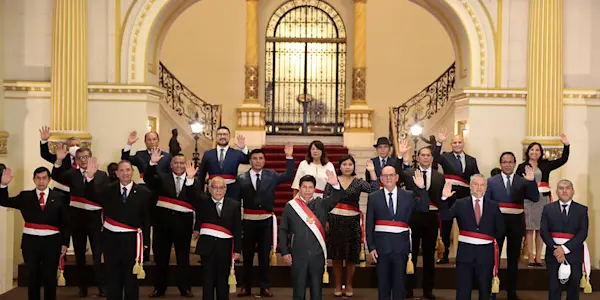 Ni reconducción ni enmienda: táctica sin proyecto político