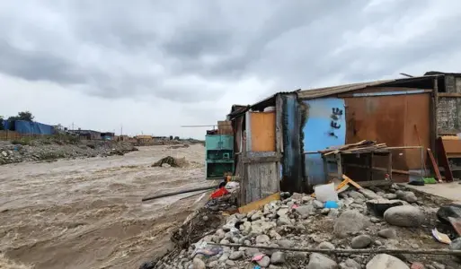 Las lluvias no ocasionan los desastres